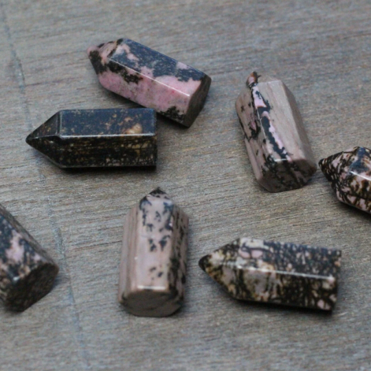 Rhodonite gemstone obelisk wholesale