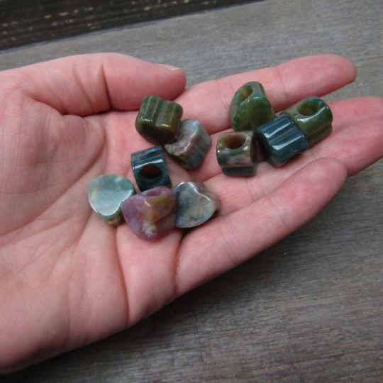Moss Agate heart shaped charm beads for gift shops.