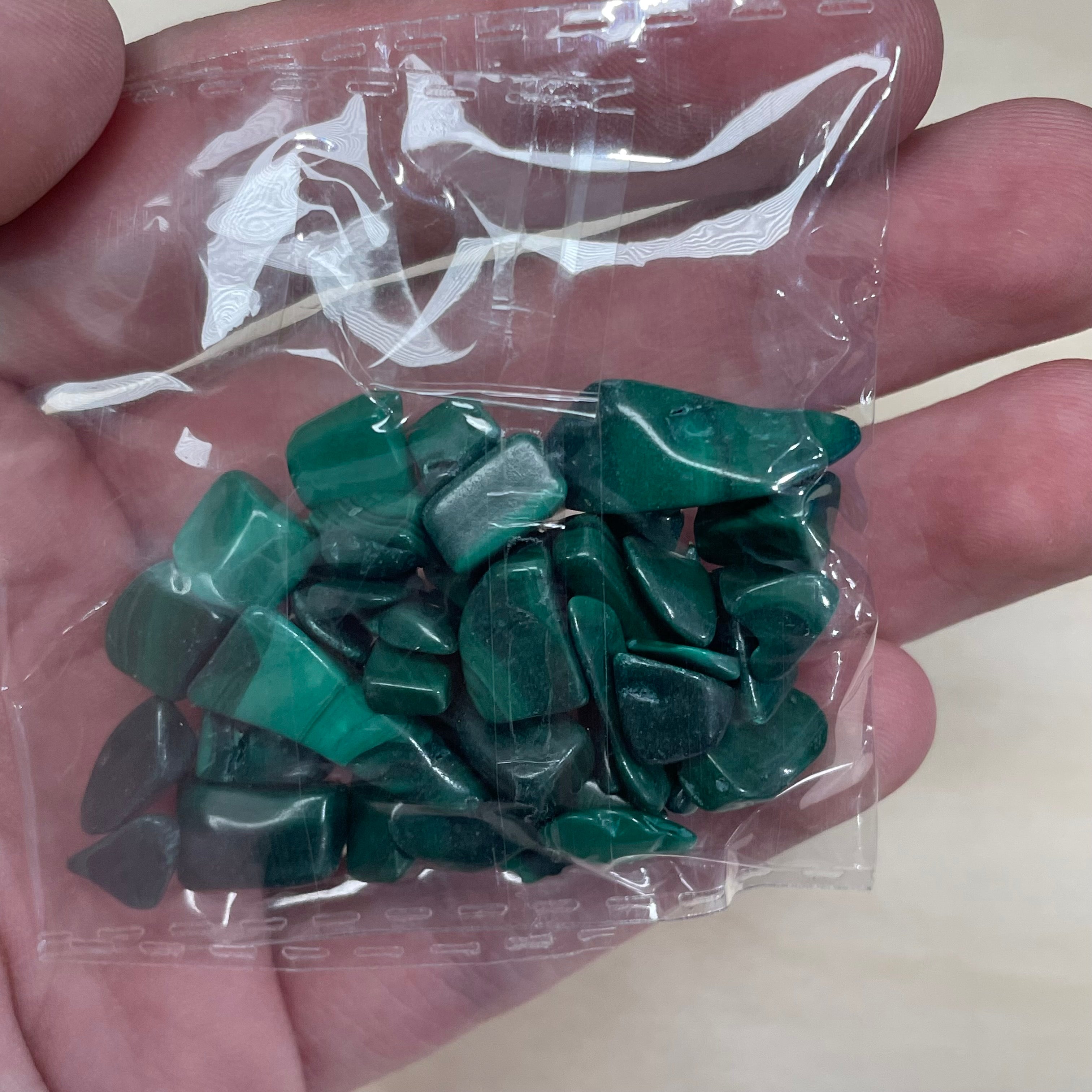 Malachite Crystal mini chips for resin