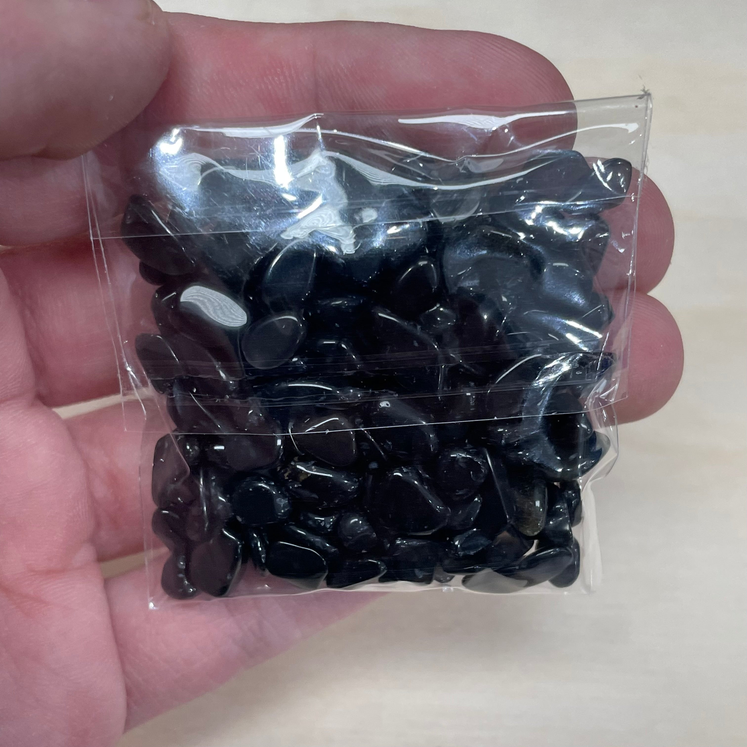 Obsidian gemstone chips for jewelry making and crafts bulk
