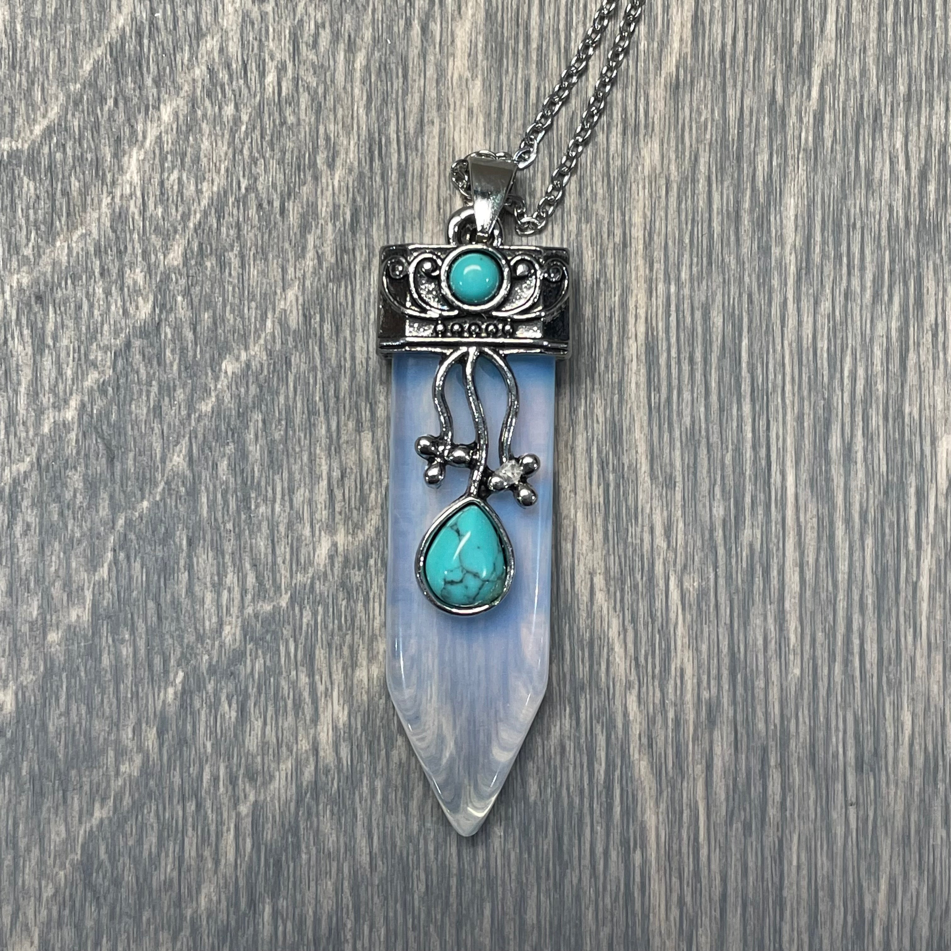 Accent gemstone jewelry for crystal retailers