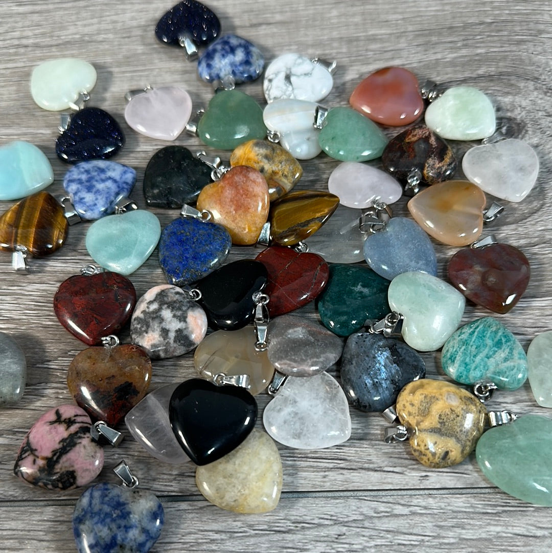 Assorted crystal heart pendants 20mm size - wholesale