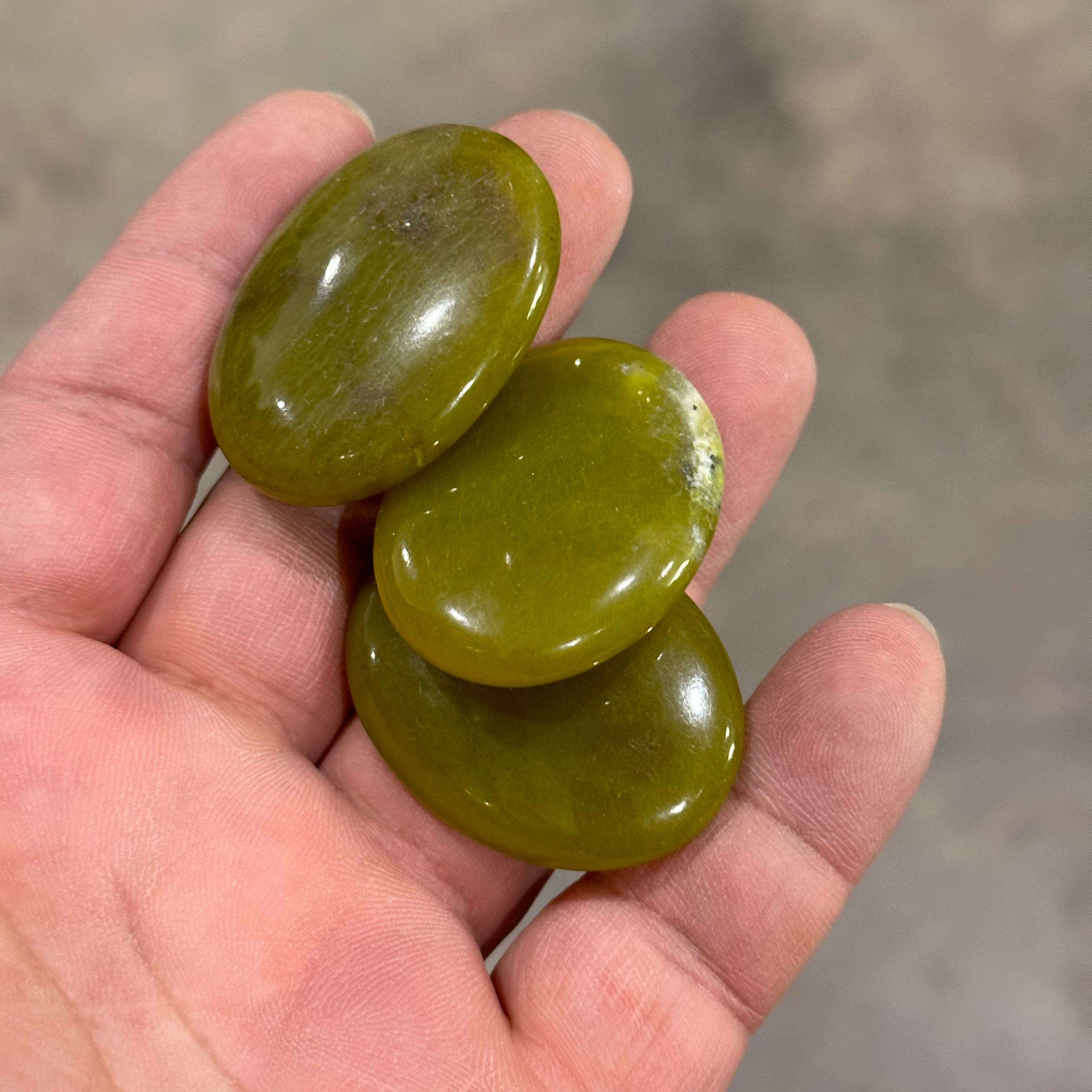 serpentine green pam stones