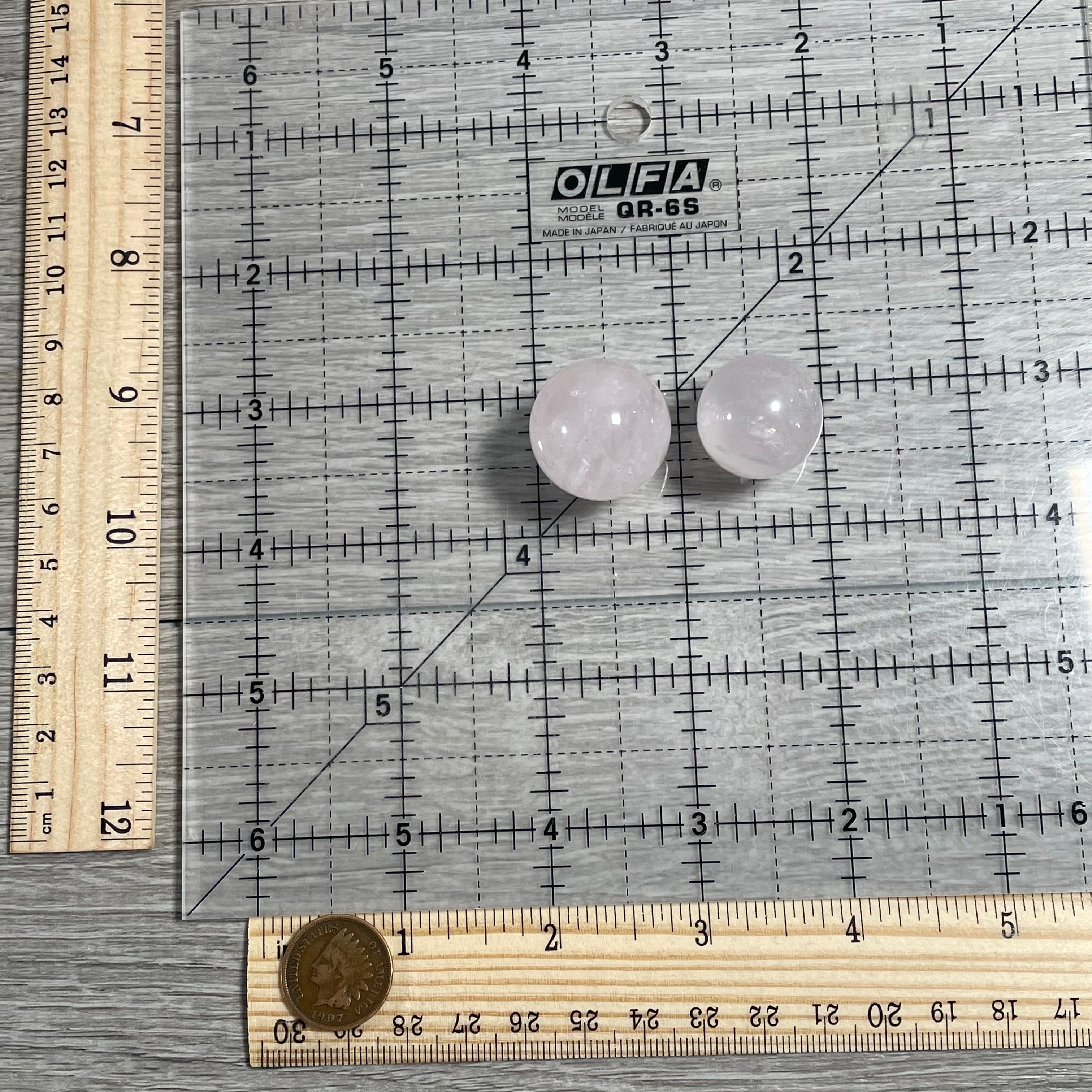 Rose Quartz Spheres 18–25mm – Wholesale Healing Crystals