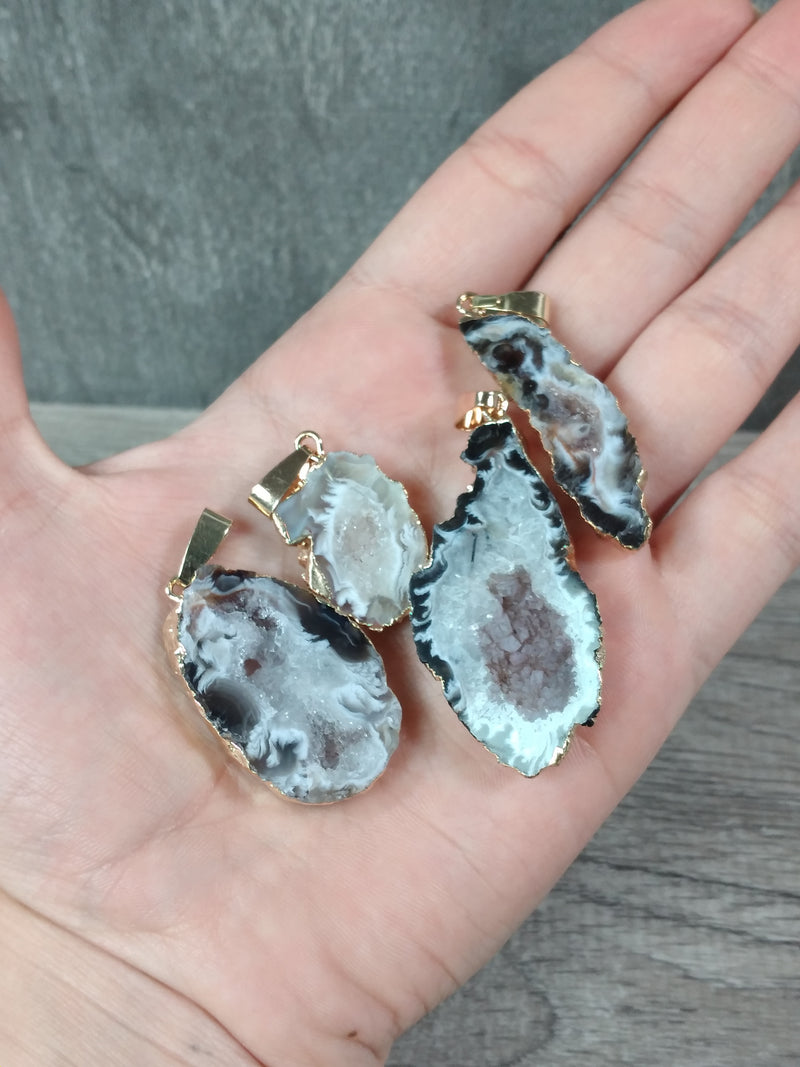 Ocho Geode Sliced Gold Pendant