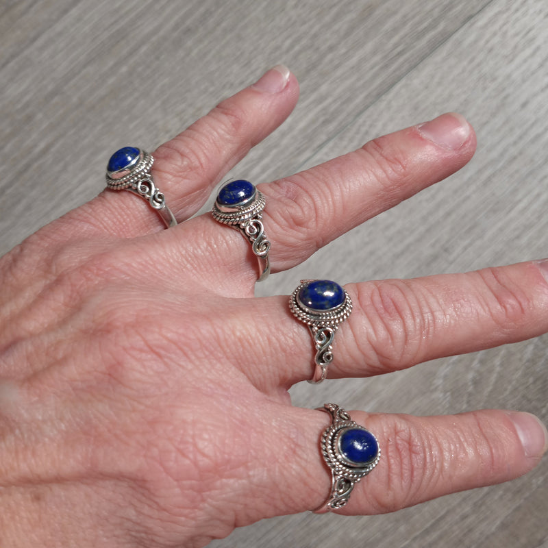 Sterling Silver Ring with 925 Victorian Double Swirl band and lapis center stone