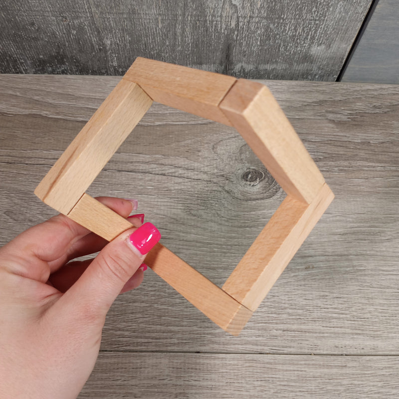 Wood Cubic Specimen and Sphere Stand