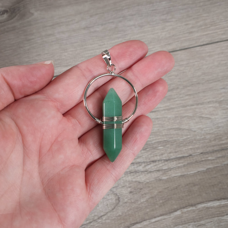 aventurine double terminated pendant with a silver color metal