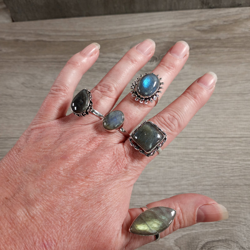 Gemstone Pot Metal Rings in Assorted Sizes