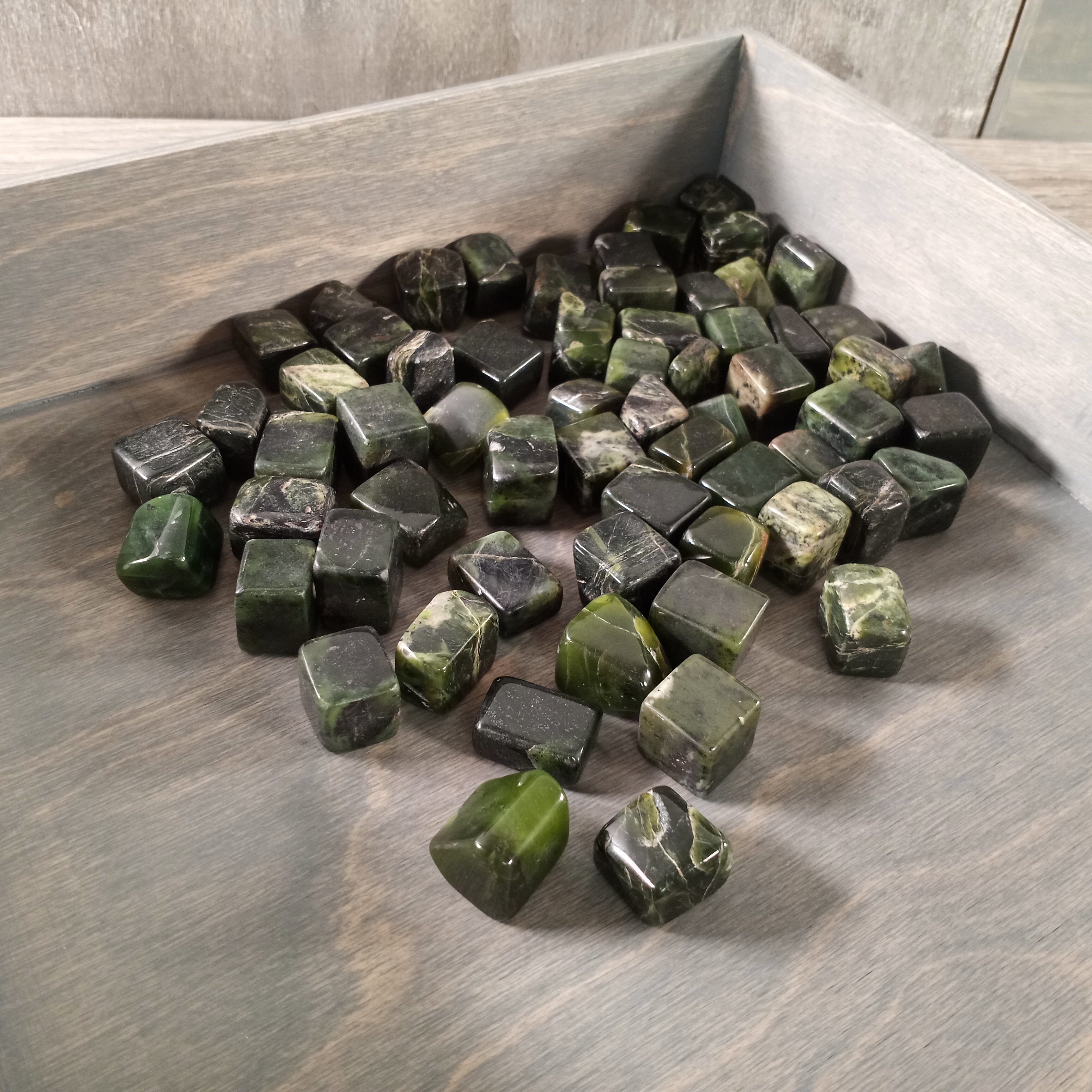 Nephrite Jade Tumbled Stones Cubic 1 Kilo