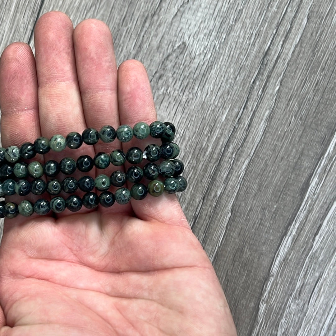 Stretchy bracelet made from 6mm round kambaba jasper beads