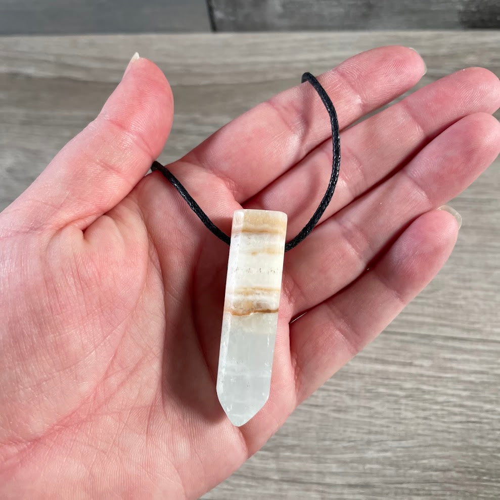 Wholesale Caribbean Calcite pendant necklace for gift shops and boutiques
