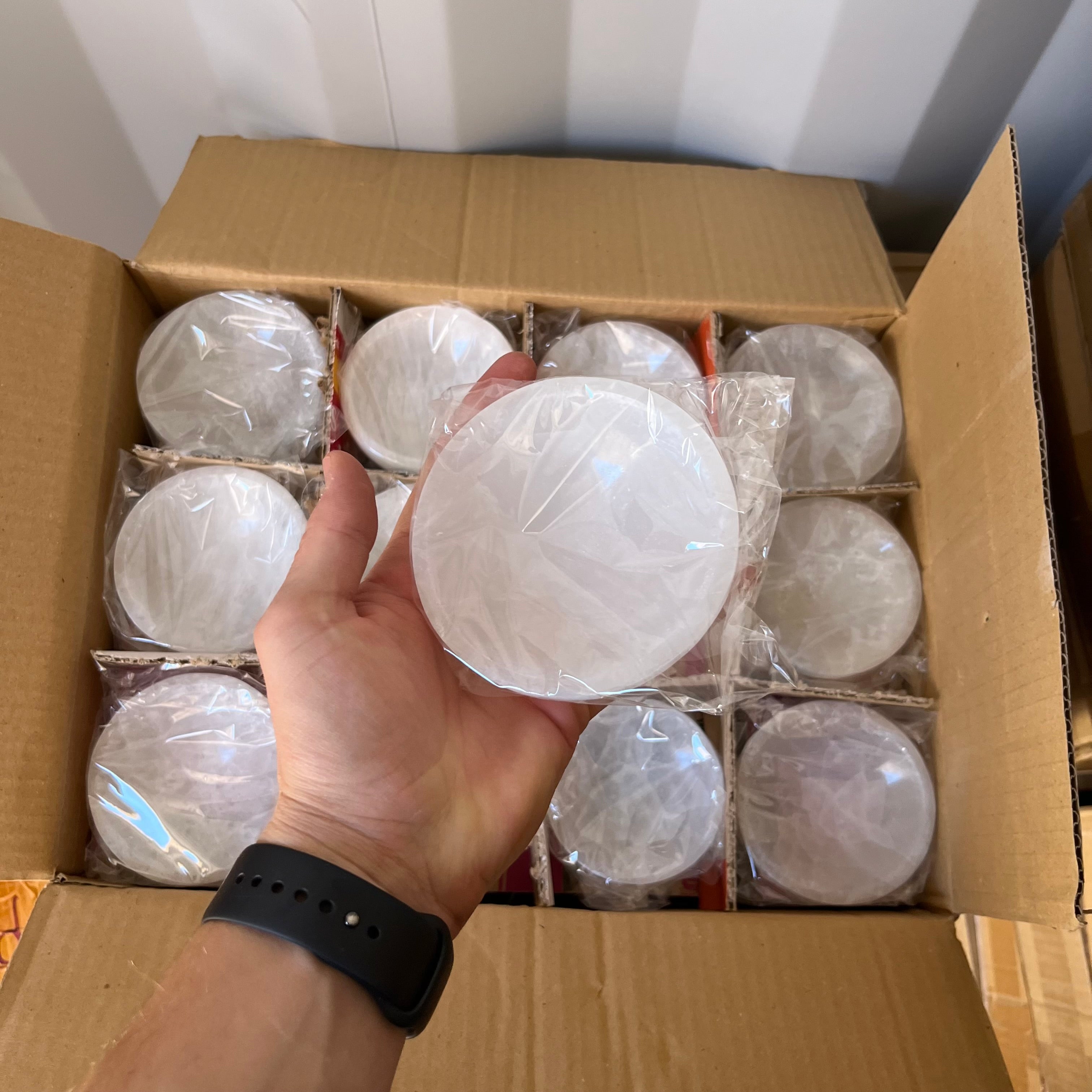 Selenite Bowls 10 cm Box of 24