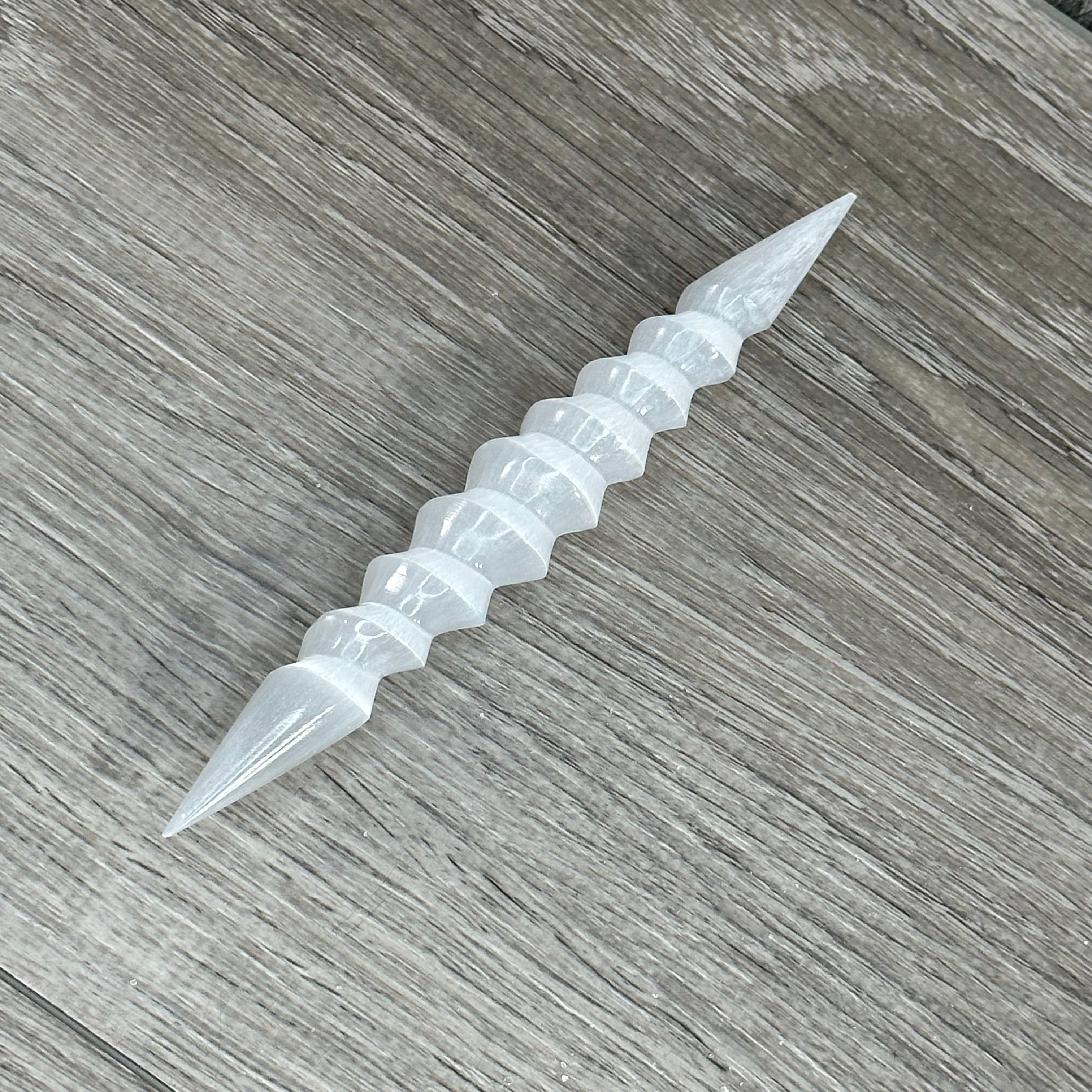 Selenite 5.5" Spiral DT Wand