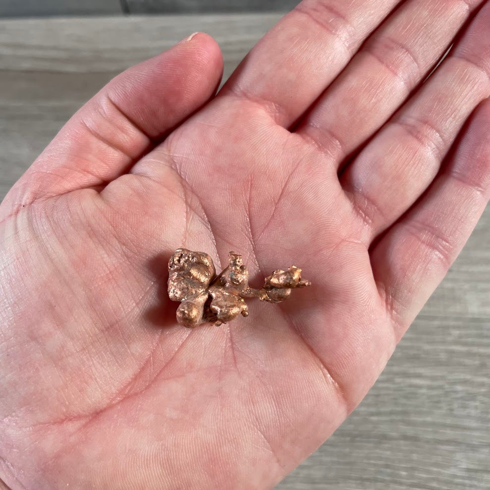 Wholesale natural copper stones with earthy metallic color and rough surface texture