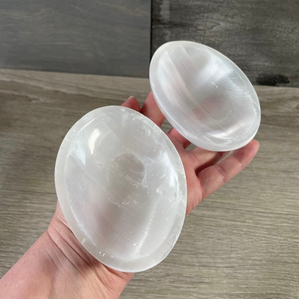 Egg Moroccan selenite crystal charging bowl bulk