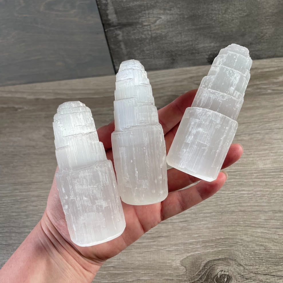Selenite obelisk bulk crystals for resale