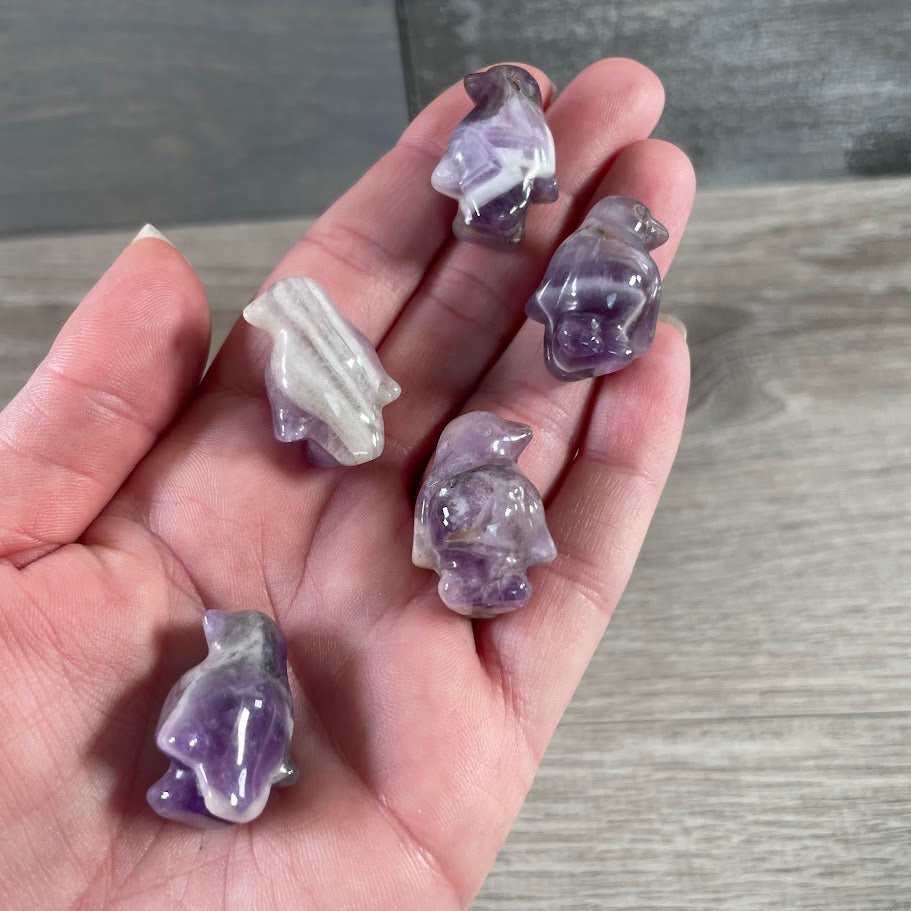 Gemstone penguin totem carved amethyst for metaphysical boutiques