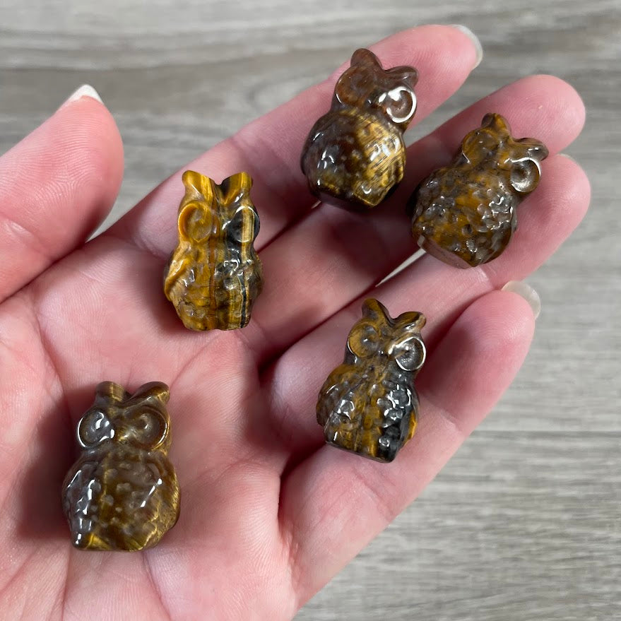 Small Gemstone Owl Figurine – Crystal Decor, Carved Stone Animal Statue, Mini Collectible