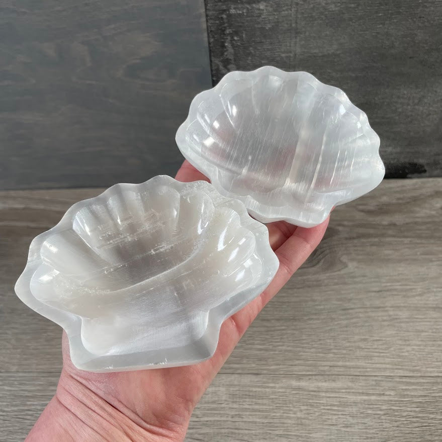 Wholesale Selenite Bowls – Assorted Shapes & Sizes | Crystal Charging Bowls