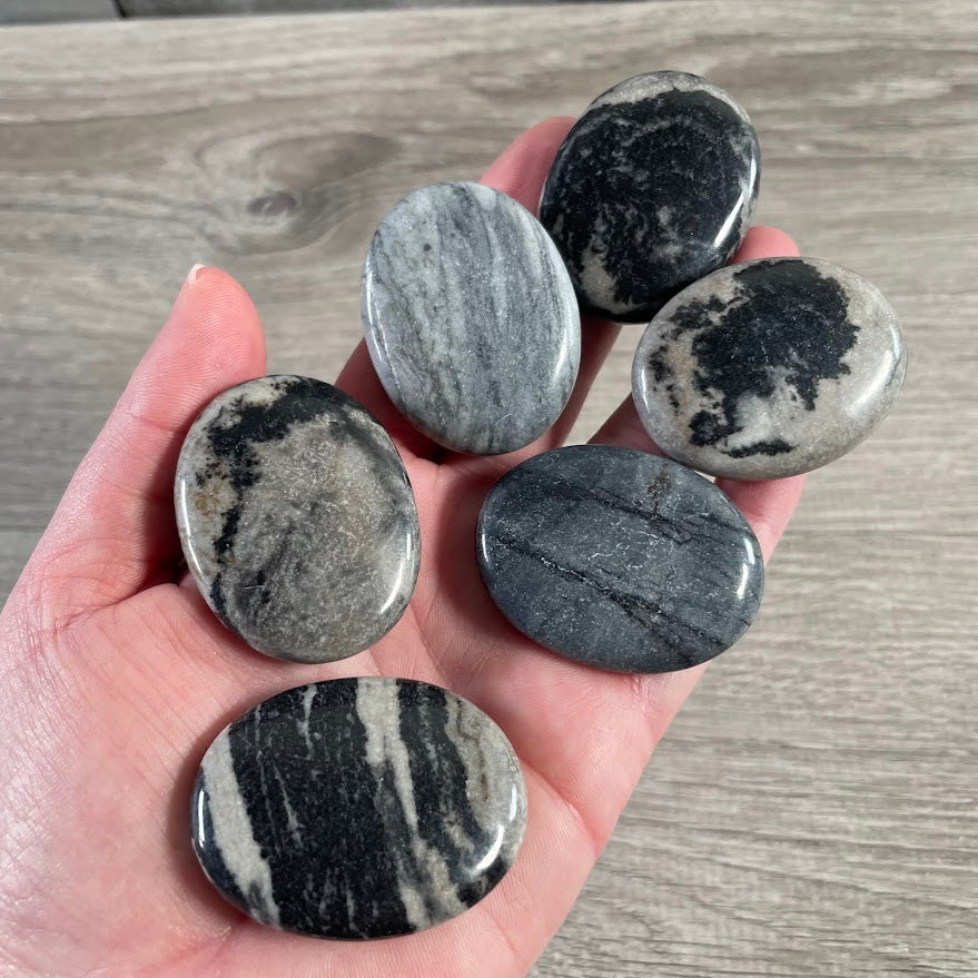 Gemstone Palm Stones 45mm – Bulk Crystal Supplies