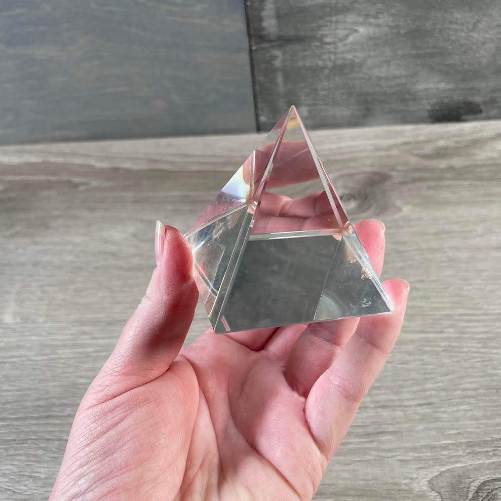 Glass Pyramid – Clear Crystal-Style Décor, Gift & Meditation Display Piece