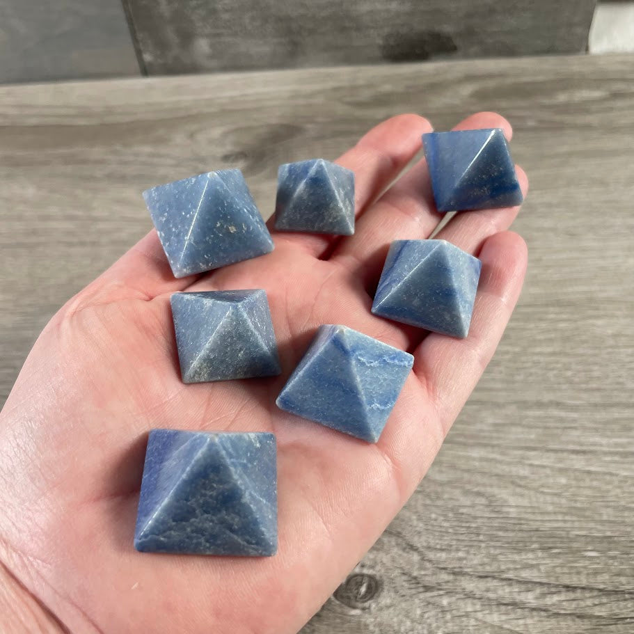 blue quartz small crystal pyramid for gift shop display for bulk orders 
