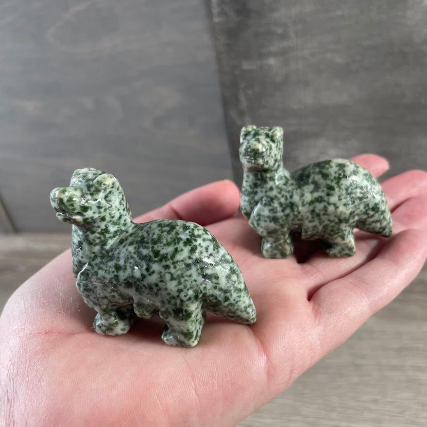 Tree agate figurine long-neck brachiosaurus dinosaur bulk wholesale