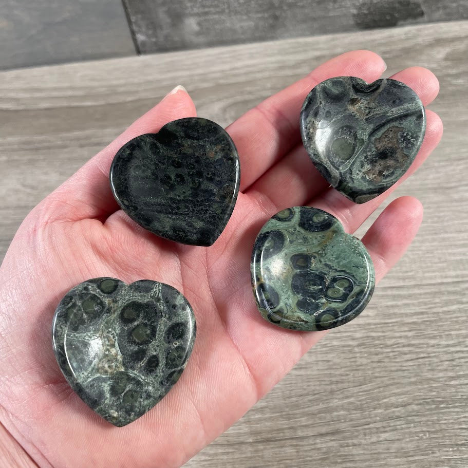 kambaba jasper crystal heart shaped meditation stones