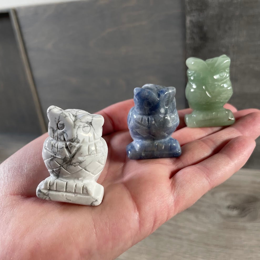 Medium crystal owl figurine in assorted gemstone varieties bulk wholesale