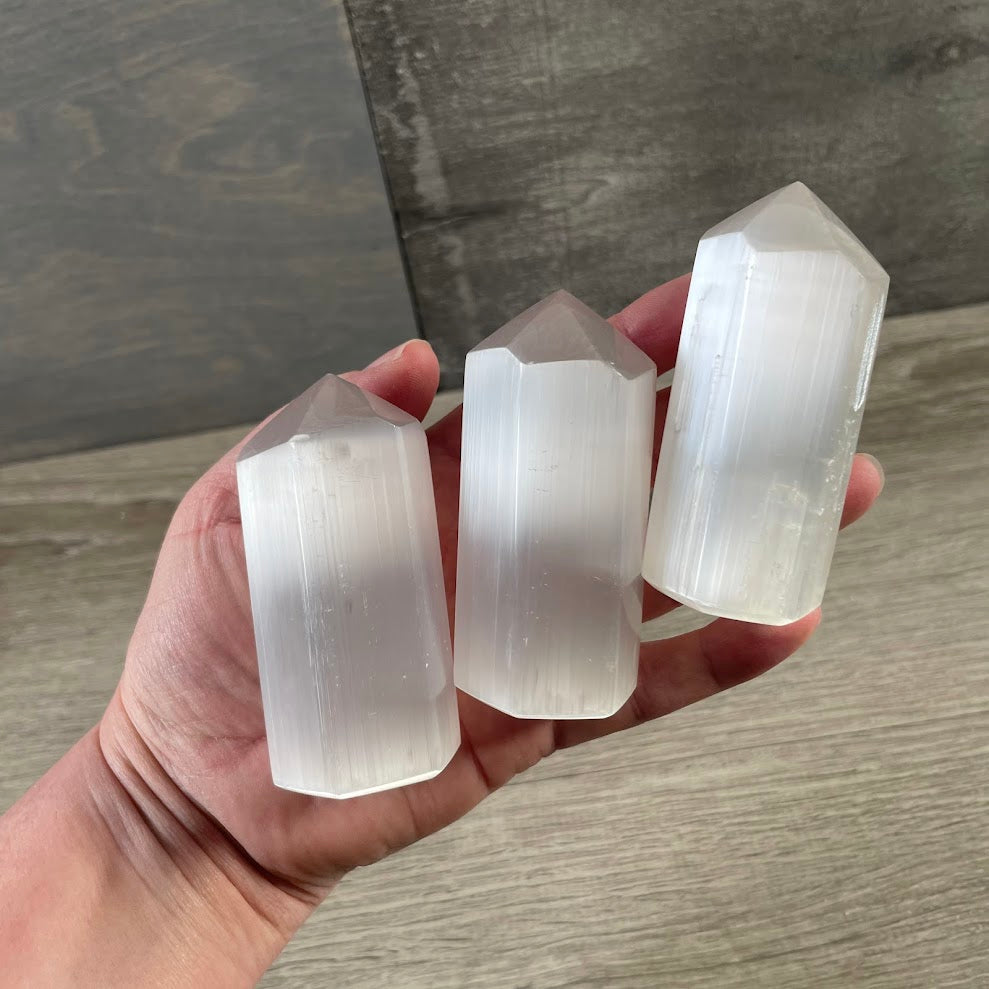 Assorted Styles and Sizes Selenite Wholesale products