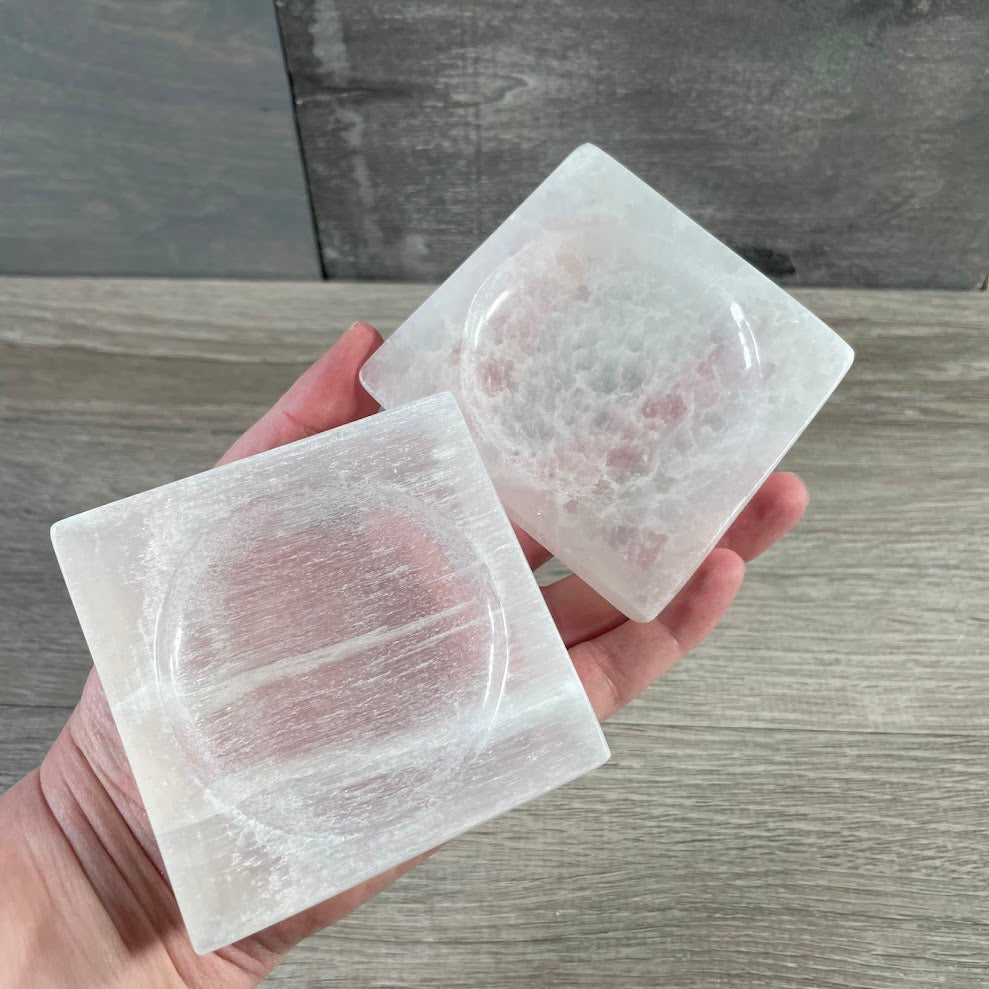 Wholesale Selenite Bowls – Assorted Shapes & Sizes | Crystal Charging Bowls