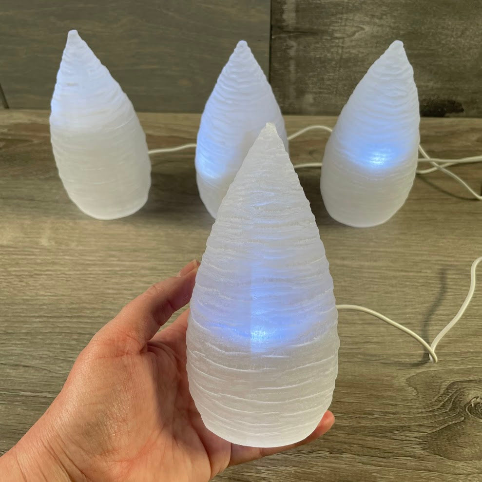 Beehive style wholesale selenite crystal lamps for gift shops