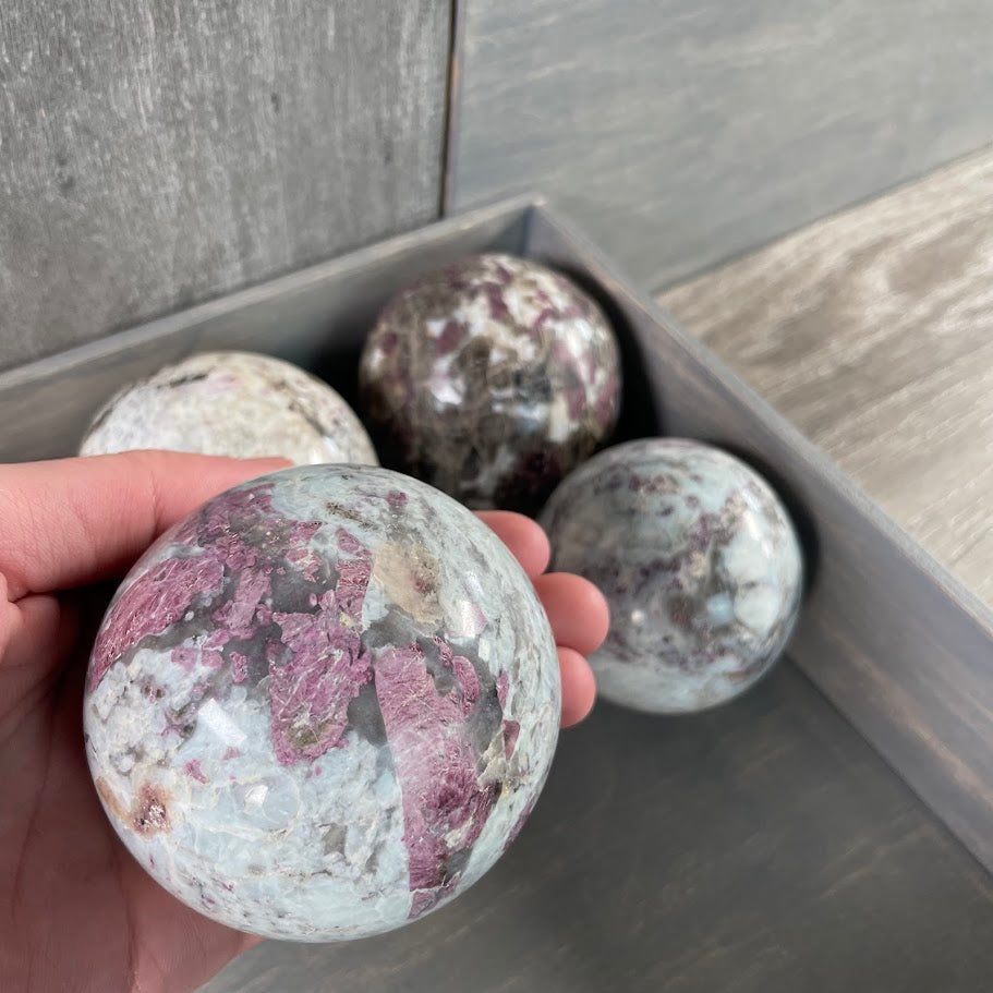 Madagascar Gemstone Spheres 5 Pound Lot