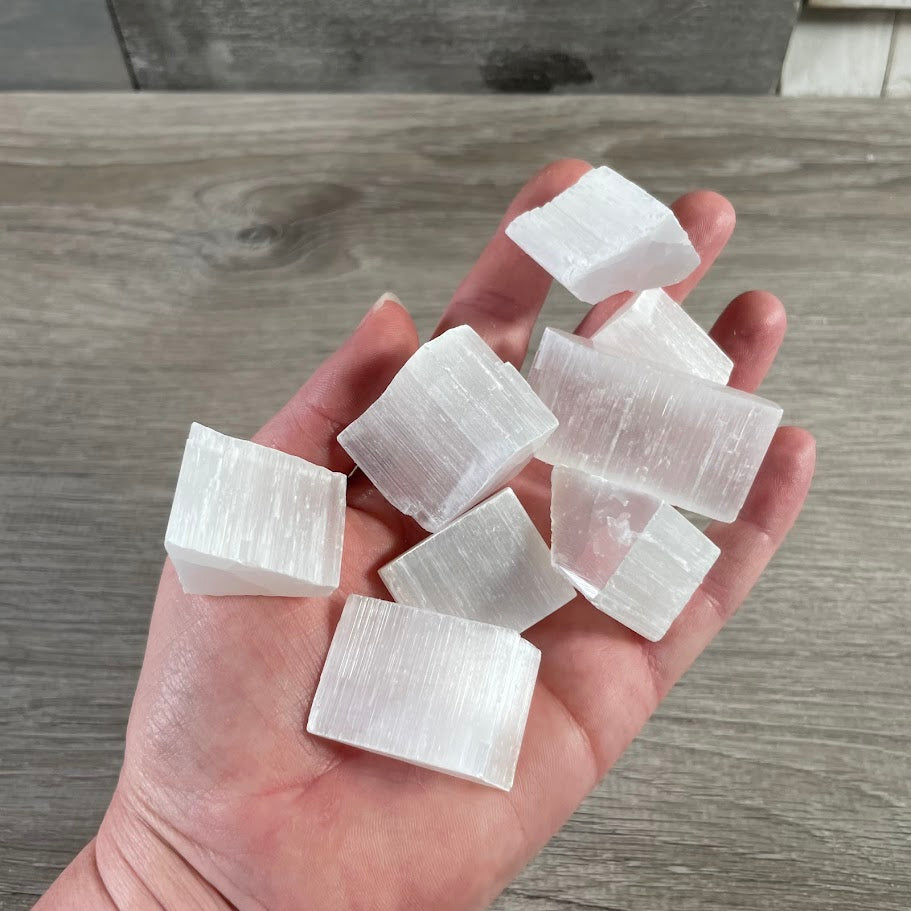 selenite chunks bulk