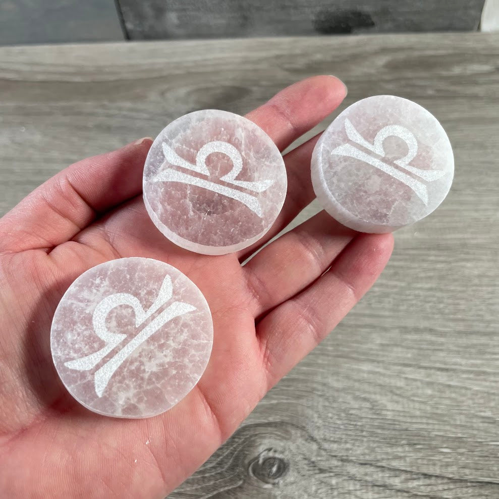 libra healing crystal selenite disc with engraved zodiac sign for gift shop wholesale
