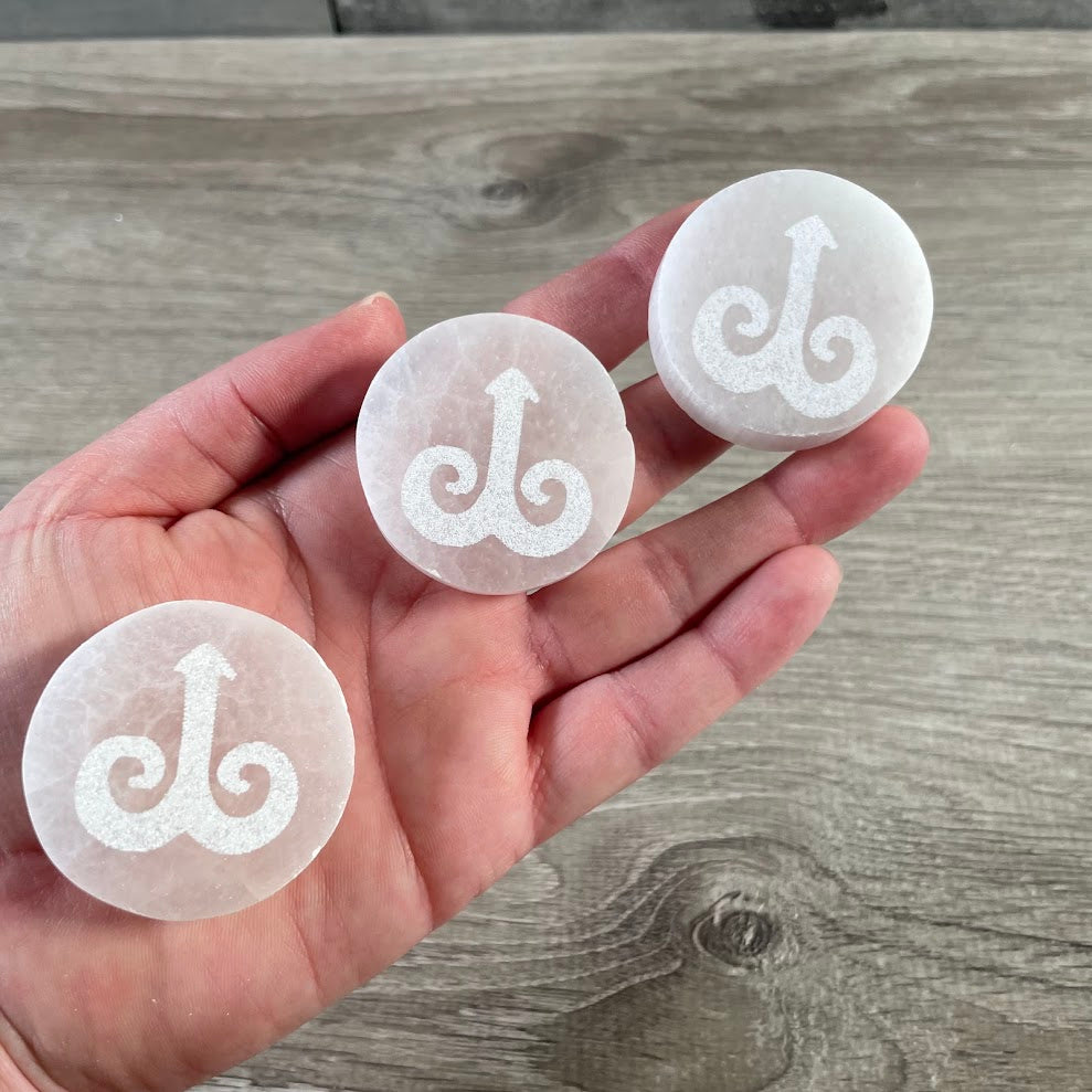 aries white selenite crystal plate with zodiac engraving