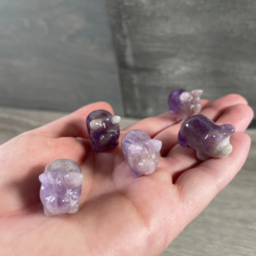Gemstone Pig Figurines – Small Assorted Crystal Animal Statues