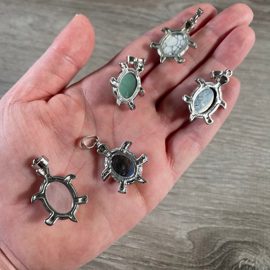 Gemstone Turtle Pendant – Crystal Animal Jewelry for Retail