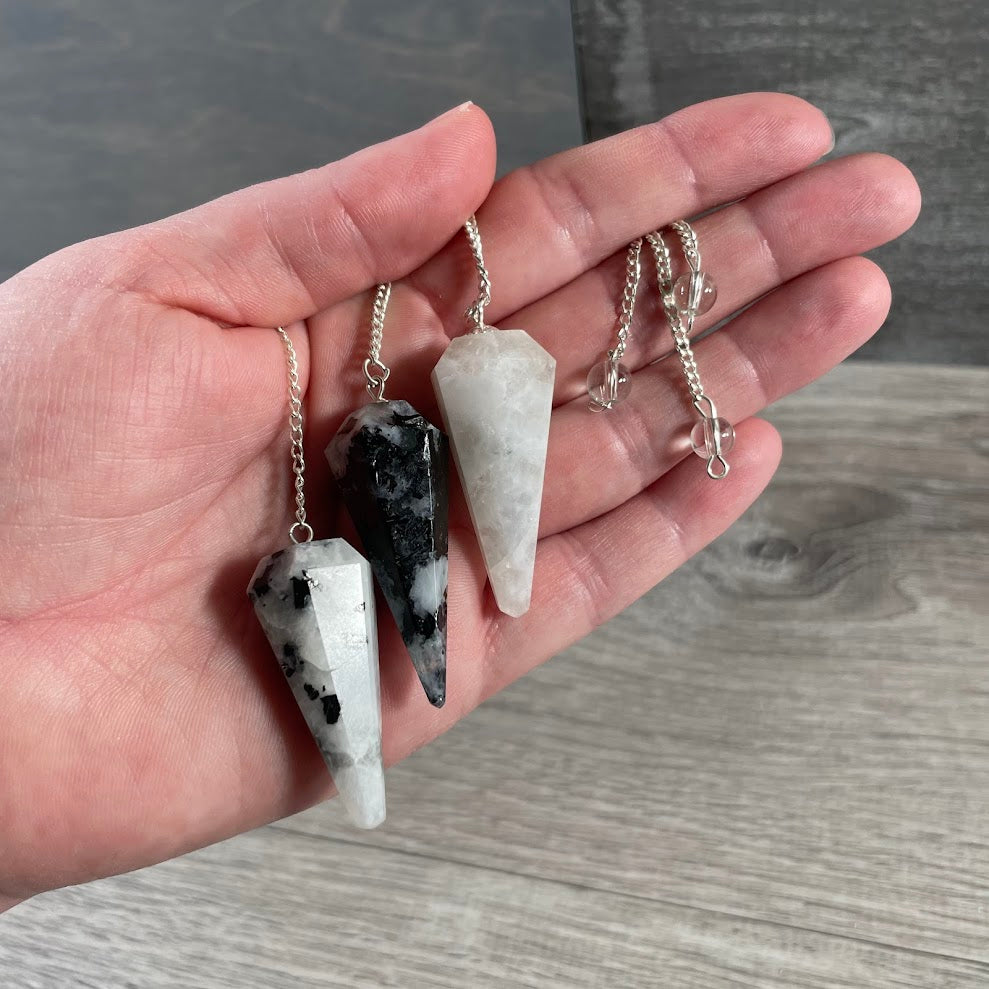 Gemstone Pendulums Wholesale  – Assorted Crystal Pendulums