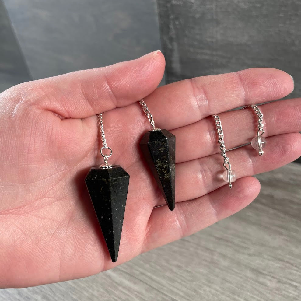 Gemstone Pendulums Wholesale  – Assorted Crystal Pendulums