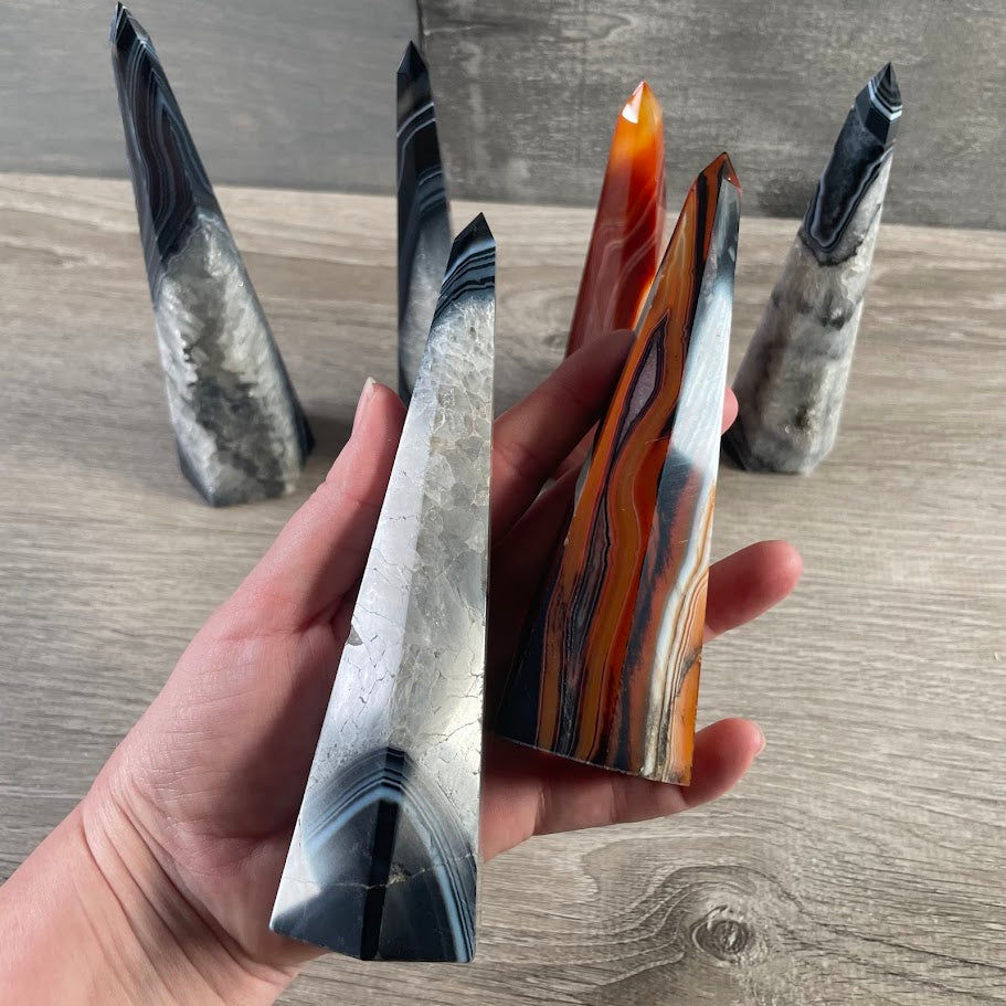 Tall Gemstone Obelisk Wholesale – Triangular Crystal Tower for Retailers