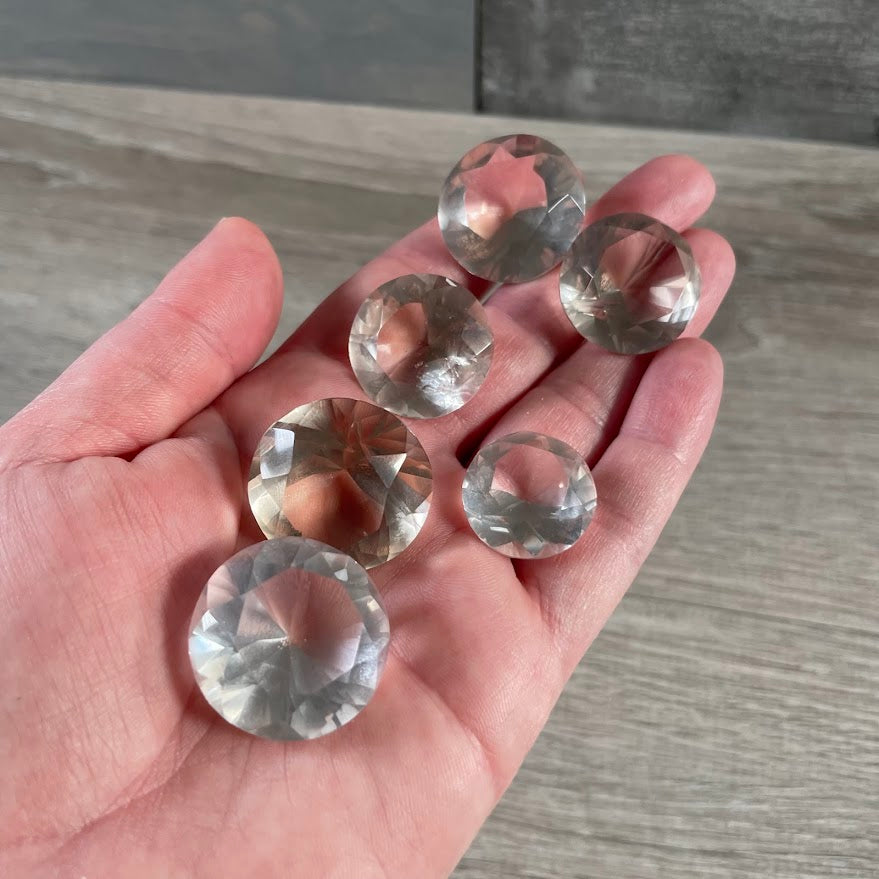 Quartz faceted round cut crystals for jewelry making and crystal displays wholesale
