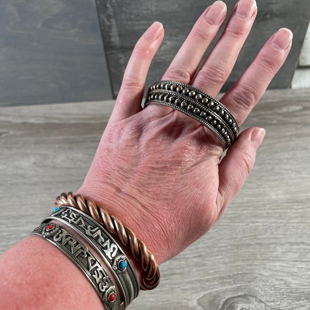 stackable  bulk wholesalemetal bracelets for boutiques