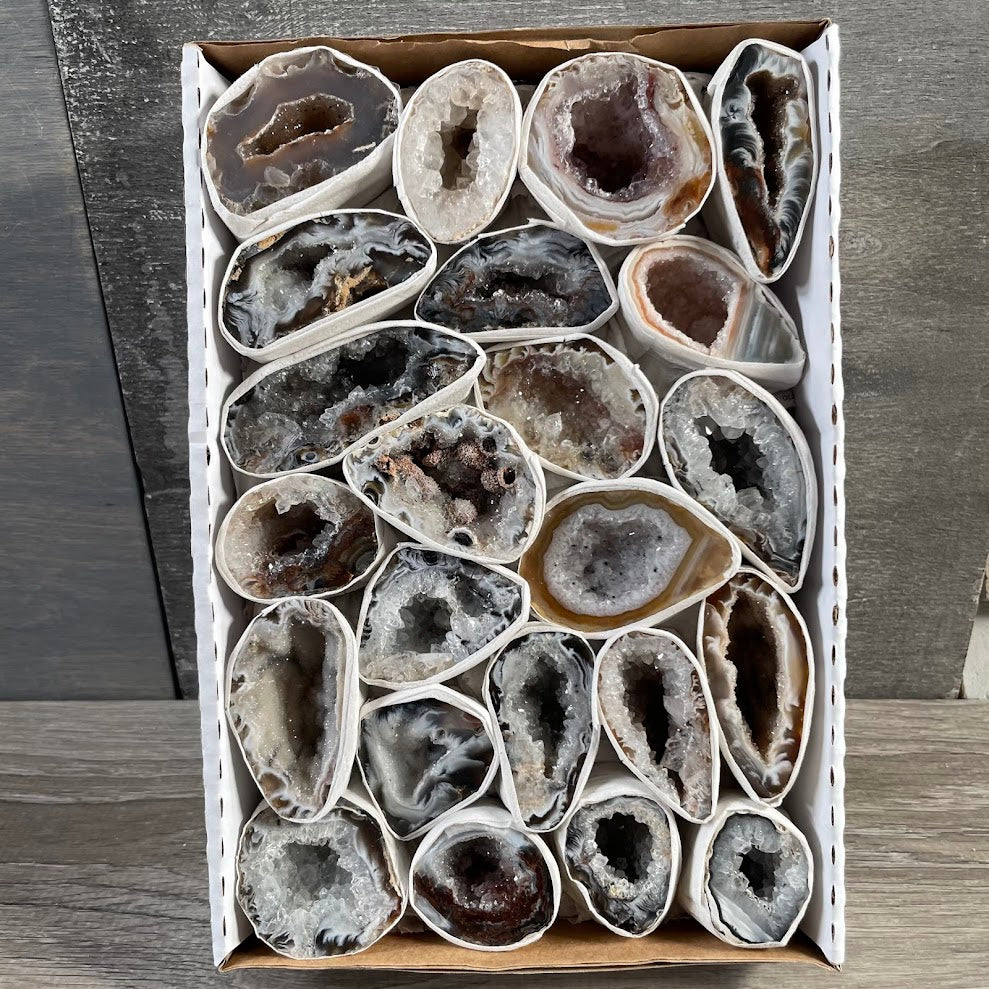 Ocho druzy crystal geode half flat wholesale