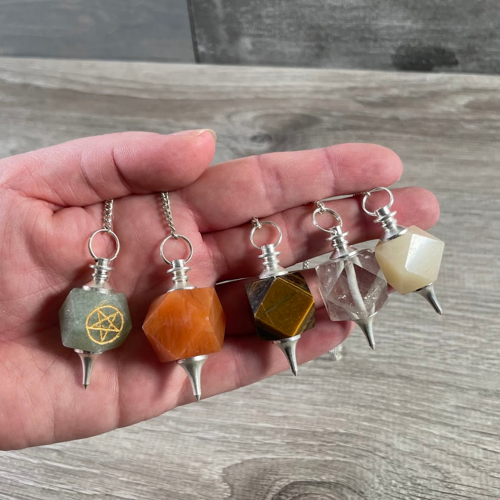 Gemstone Pendulums Wholesale  – Assorted Crystal Pendulums