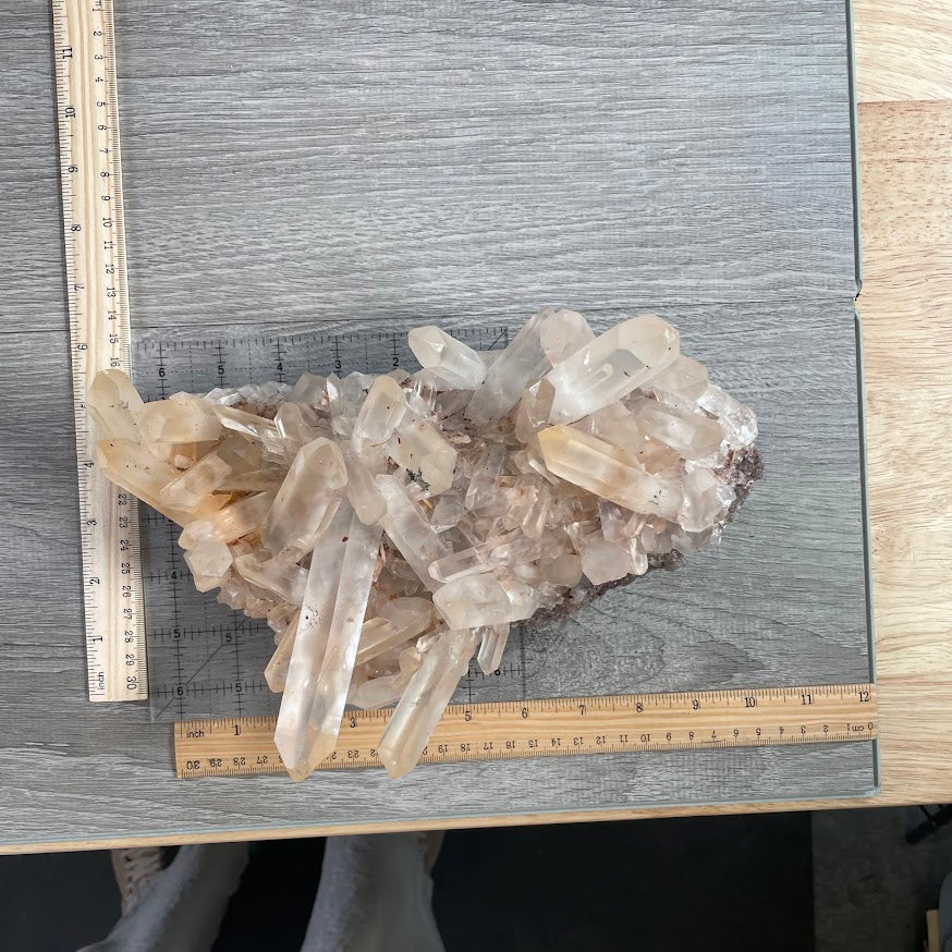 big quartz cluster for alter