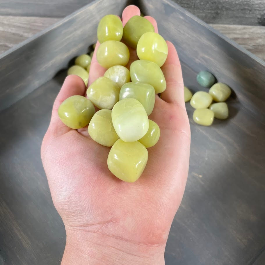 Bulk polished serpentine crystals for resale