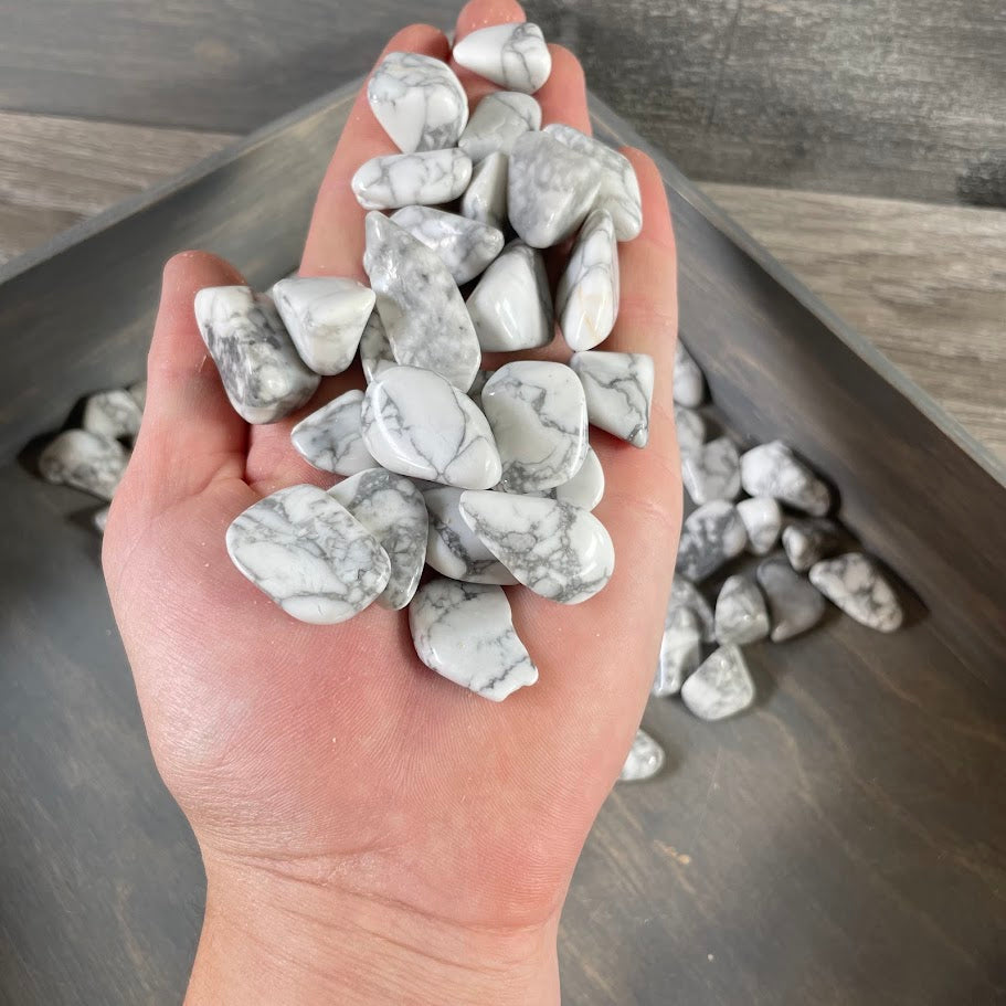 Howlite Tumbled Stones 1lb  – Calming White