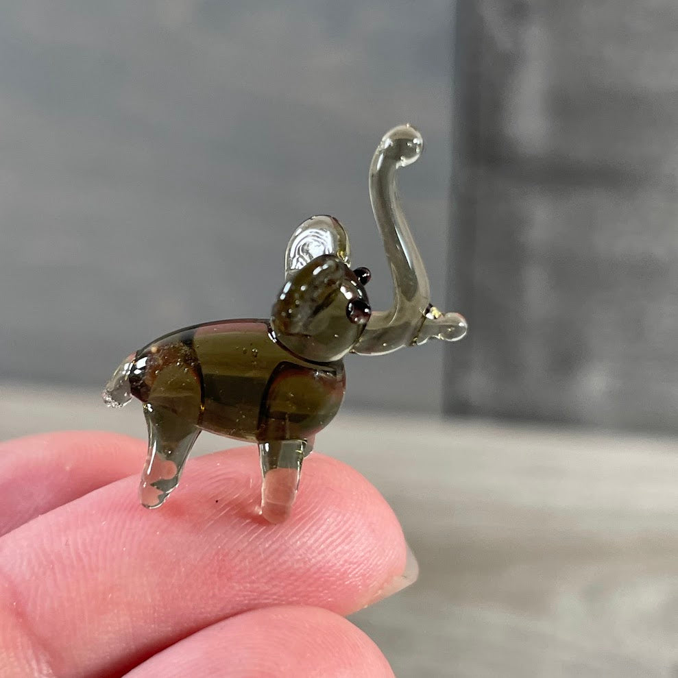 Small Glass Animal Figurines – Perfect for Gift Shops